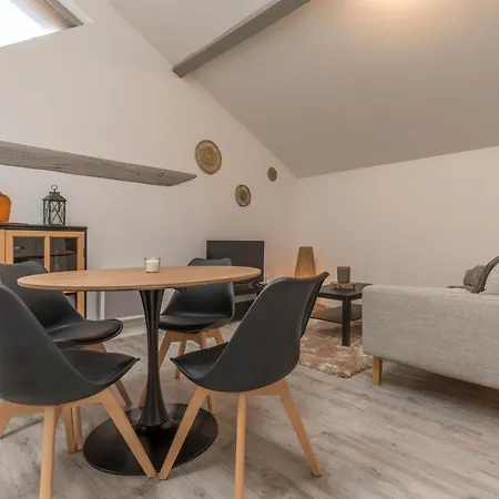 Atypique - 2 Avec Salles De Bains, Cuisine Equipee, Parking Gratuit Apartamento *
